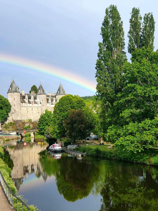 Aux Lits Du Canal Panzió Josselin Kültér fotó