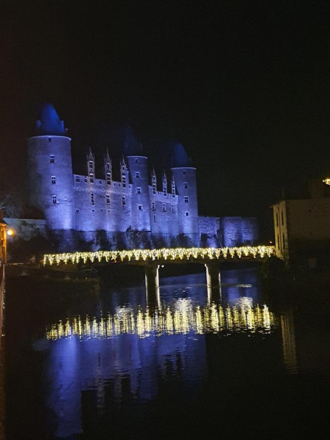 Aux Lits Du Canal Josselin Kültér fotó
